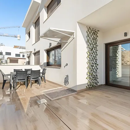 Costa Fens Apartment *
