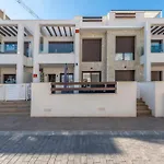 Costa Fens Daire